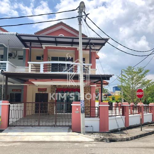 Kim’s Home - Homey At Your Stay — other in 61 Lorong Tekukur 4, Nibung Tebal Malaysia, 14300