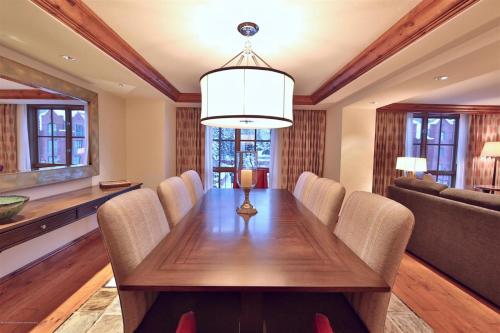 Luxury 2 Bedroom Residence at The St Regis Residence Club in Downtown Aspen
