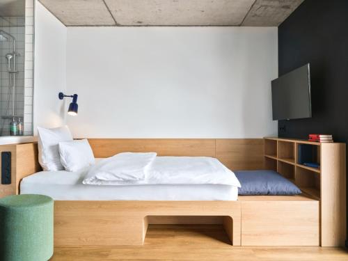 STAYERY Frankfurt Sachsenhausen 430m von Walther-von-Cronberg-Platz entfernt