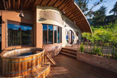 La Gloria Reserva Forestal in أخرى