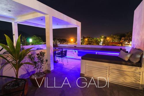 VILLA GADI - Roof Garden - Pizza Oven - Tiny Pool in El Manzanillo
