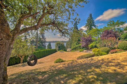 Spacious Lake Stevens Home with Fire Pit, Patio
