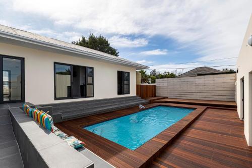 5th On Preston Guest House in วินเซนต์