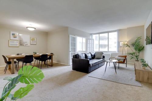 Cozy 2 BR Condo at Arlington With Gym in Arlington, USA