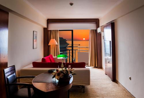 Derici Hotel - image 8