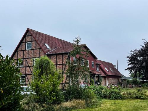 Фасада на хотела, Op'n Dörp Apartments (Op'n Dorp Apartments) in Barsbek
