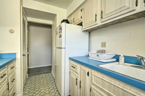 Ocean City Condo with Pool Access Walk to Beach!