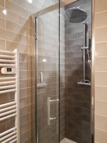 Chambres Supérieures privées, plein centre-ville de Nice - HUBERT, Nizza (Foto 8)