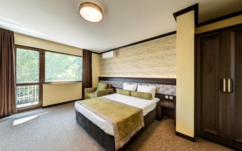 Family Hotel Bunara in Brestnik