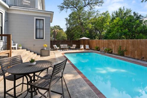 บริการและสิ่งอำนวยความสะดวก, Historic pool home in desirable area near downtown near สวนสาธารณะแบร็กเคนริดจ์