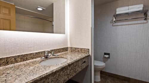 Abbey Inn Cedar City - image 7