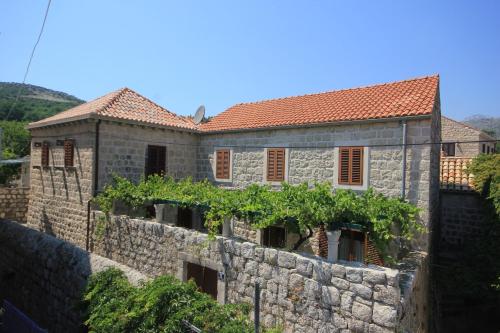  Apartments by the sea Slano, Dubrovnik - 9013, Pension in Slano bei Doli