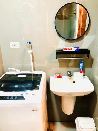 Air residence 1BR with balcony FREE NETFLIX and DISNEY PLUS, Manila (fotografie 10)