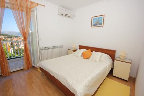 Apartments with a parking space Cavtat Dubrovnik - 9041 - image 5