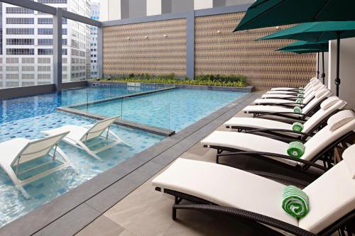 Swimming pool, Holiday Inn Cebu City near Ayala Center