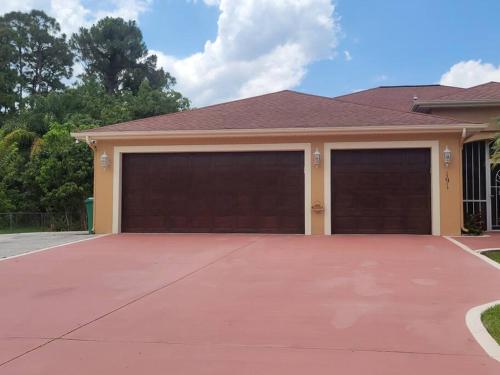 Charming vacation home in Port St Lucie.