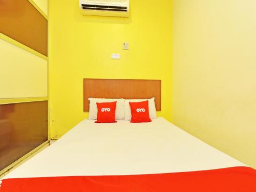 OYO 582 Hotel Walk Inn