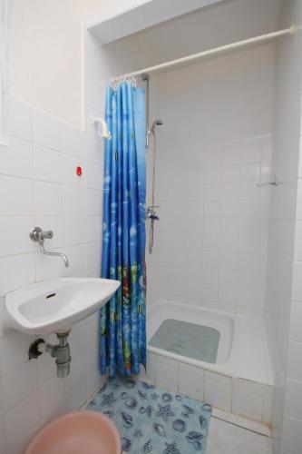 Apartment Verunic 8104a - image 2