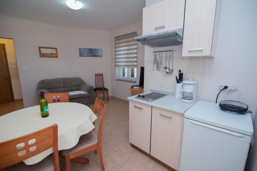 Apartment Punta kriza 8082b