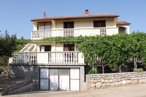  Apartments with a parking space Sali, Dugi otok - 8136 in Sali
