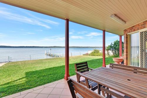 Sunshine Lake Views with Jetty and Slipway