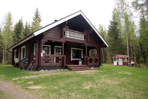 B&B Kontiolahti - Pohjantilan Hirsituvat - Pohjantähti - Bed and Breakfast Kontiolahti