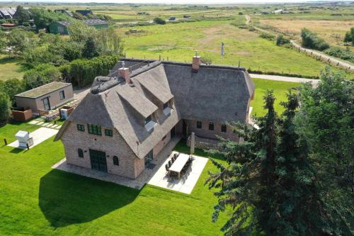 Holiday Home image 3