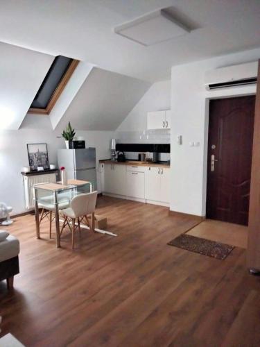 Urokliwy Zakątek to apartament tylko dla Państwa (Urokliwy Zakatek to apartament tylko dla Panstwa) in Grojec
