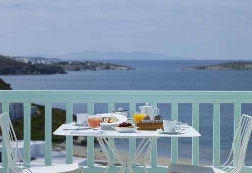 Bill & Coo Mykonos -The Leading Hotels of the World