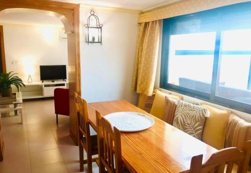 Apartamentos María Cristina Beach - image 13