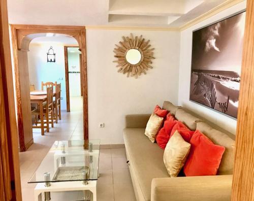 Apartamentos María Cristina Beach - image 4