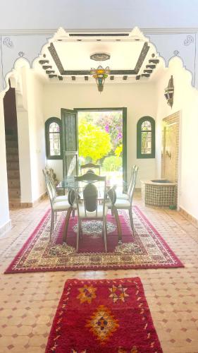 Elegant Villa in Marrakech with Private Pool - image 14