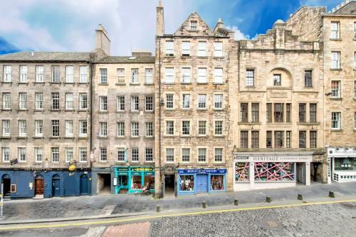 JOIVY Lovely Flat on the Royal Mile