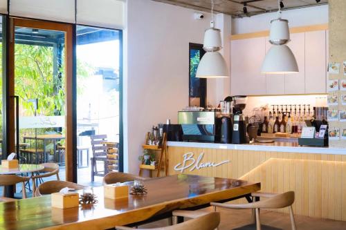 레스토랑, 아난지트라 호텔 (Ananzitra Hotel) in 깐짜나부리 / 칸차나부리