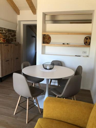 Facilities, STAZZU LU CHISSONI in Luogosanto