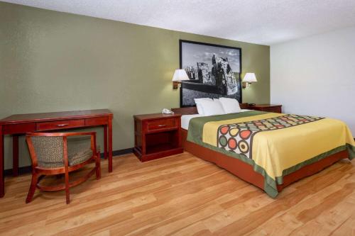 Super 8 by Wyndham Amarillo Central TX - image 9