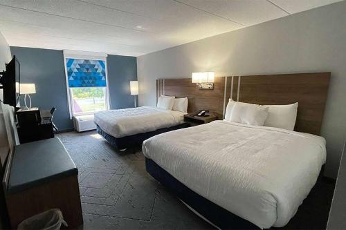 Days Inn & Suites by Wyndham Springfield OH in Springfield, USA