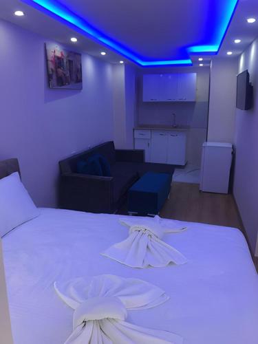 BLUE ROYAL HOTEL – Istanbul, FL