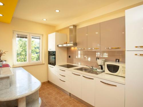  Apartment Olivia by Interhome in Pićan