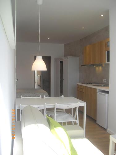 Apartamentos Clavero, Малага (фото 4)