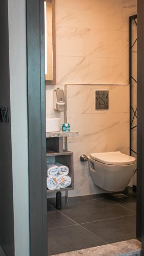 TALLES CITY HOTEL TALLES CITY HOTEL