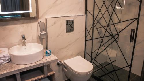 TALLES CITY HOTEL TALLES CITY HOTEL