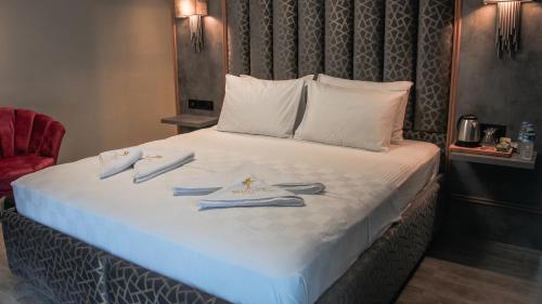 TALLES CITY HOTEL TALLES CITY HOTEL