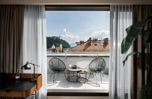 Suite, vistas a la ciudad, vistas al castillo, terraza