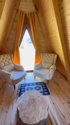 Etno Cottages Komarnica Authentic Peaceful Mountain Getaway in Pošćenski Kraj