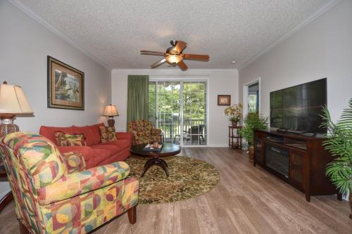 521 Arbor Trace home - image 3