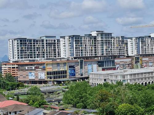 Lovely 1878 Apartment 3-bedrooms with free parking