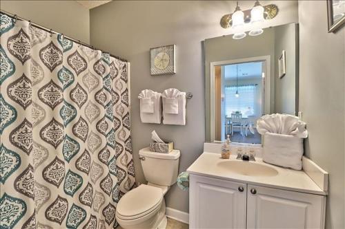 Two-Bedroom Apartment image 4
