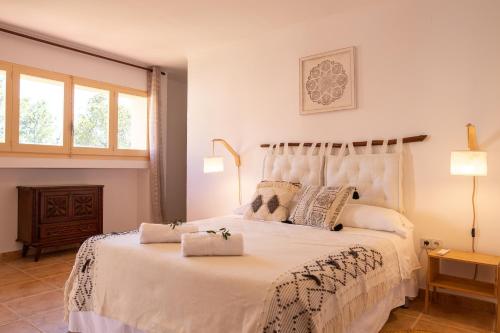 AldeaMia, Forest, mountain view, beach at 8 min