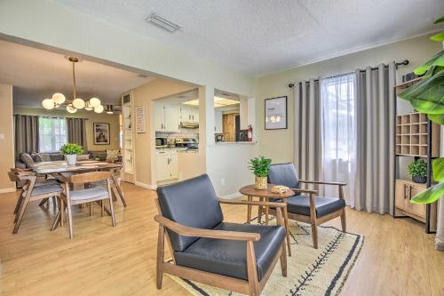 Sunny Bradenton Getaway with Poolside Oasis! in Bradenton, USA